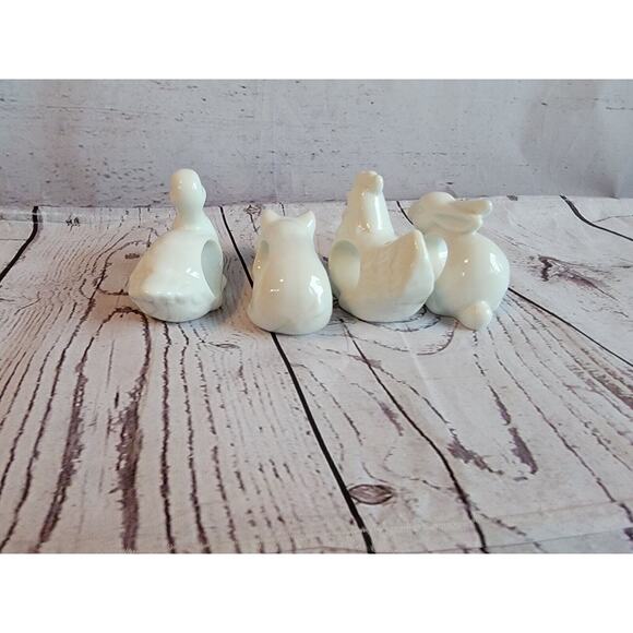 White Ceramic Napkin Rings 4 Animals Farm Chicken Pig Duck Rabbit Japan - Picture 8 of 12